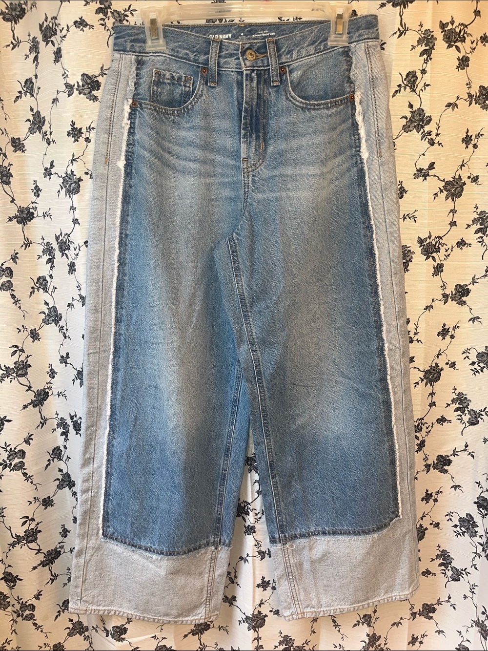 Old Navy Two Tone High Rise Baggy Wide Leg Jeans